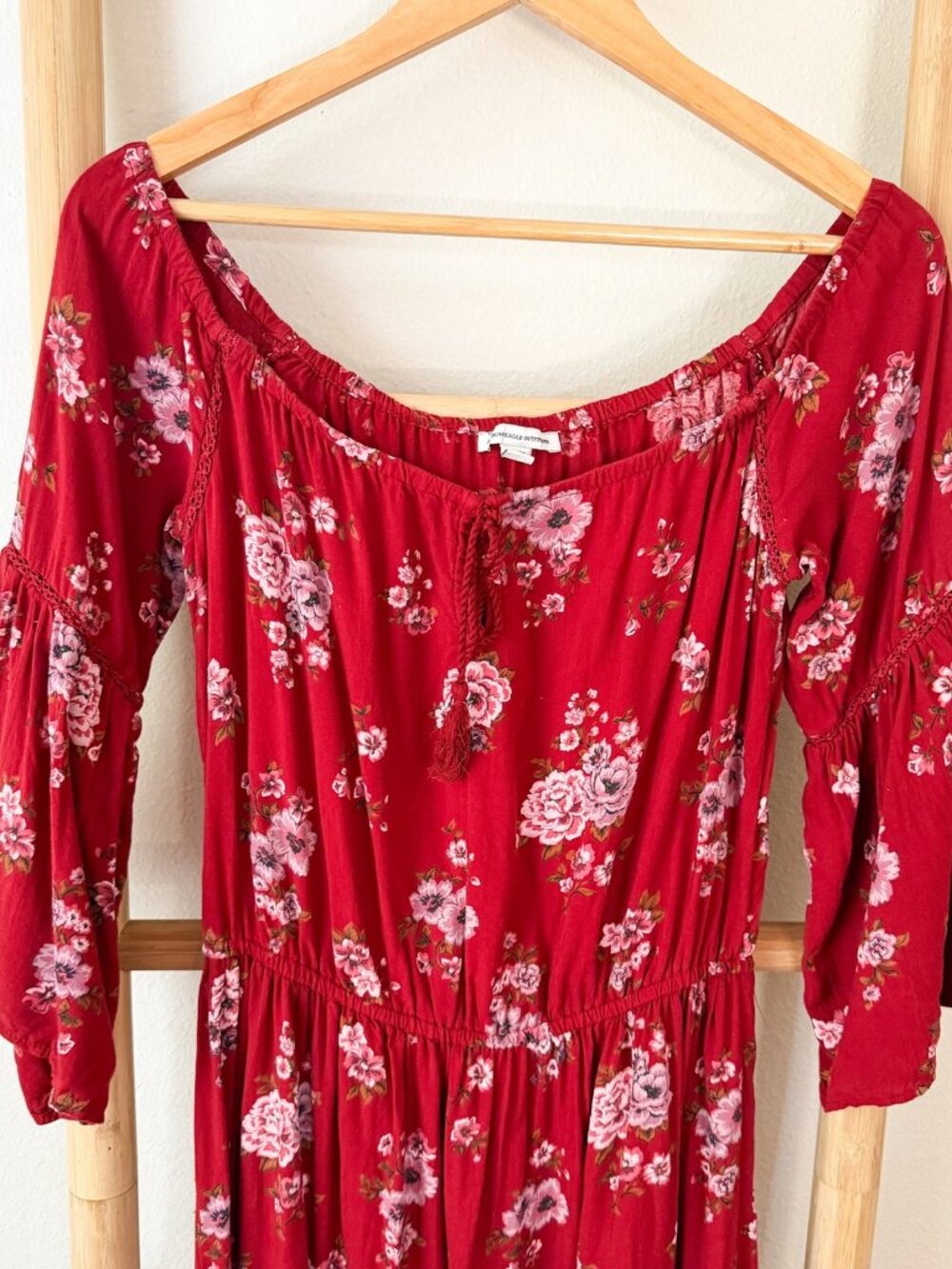 American Eagle Red Floral Off Shoulder Boho Mini Dress Medium - Picture 2 of 7